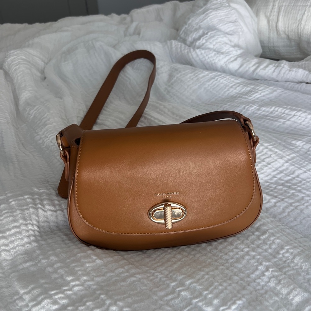 David Jones Paris Crossbody Purse